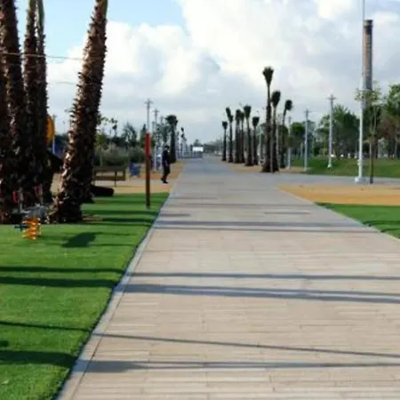 Apartamento Con Piscina En Parque Litoral Malaga